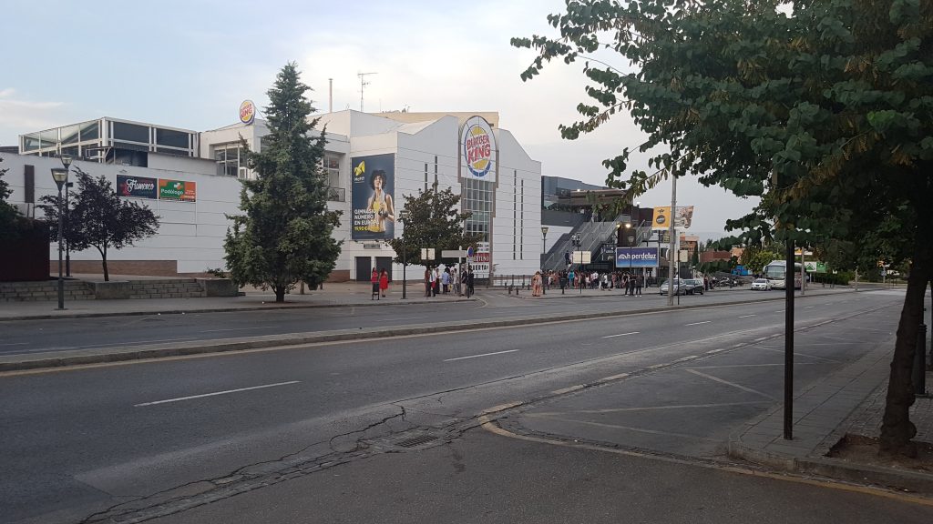 Einkaufszentrum "Neptuno" in Granadas Stadtmitte